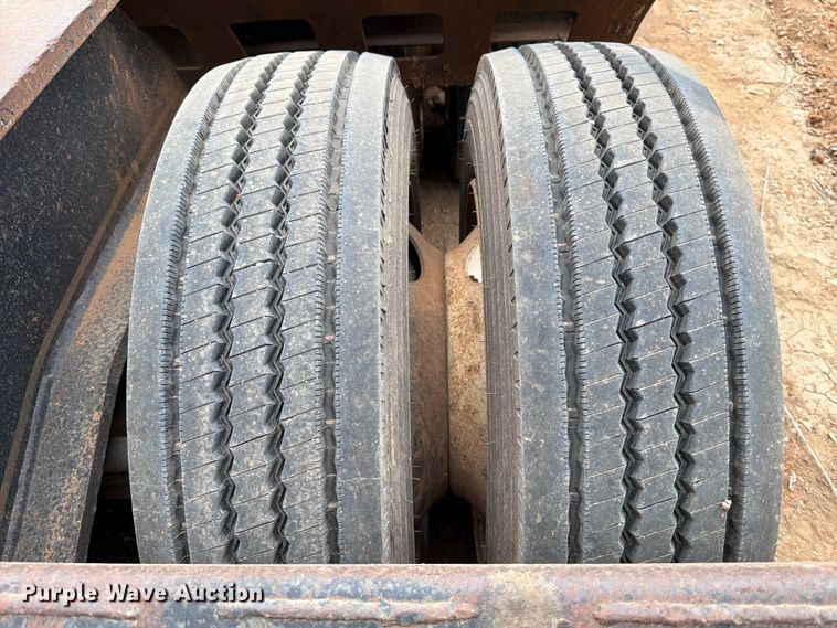 image for item EE1406 1984 Siebert lowboy equipment trailer