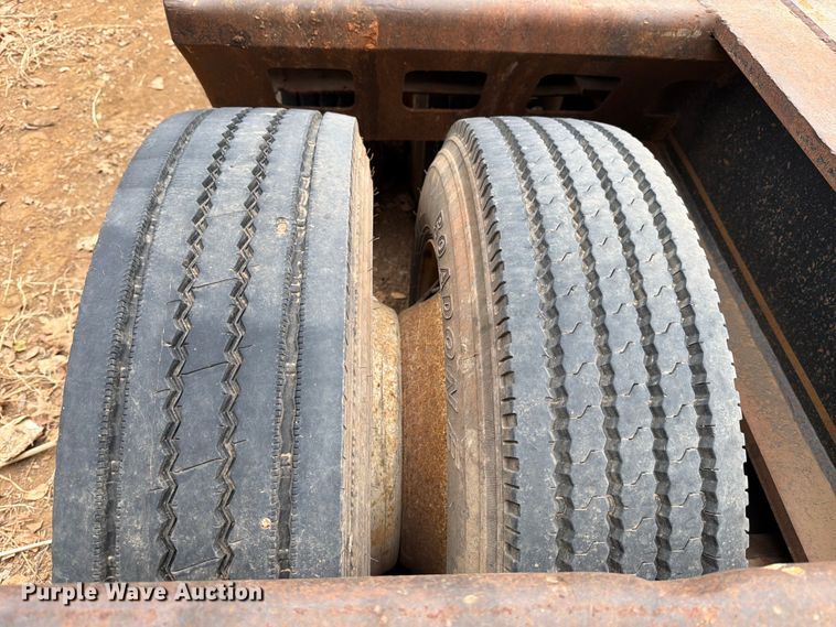 image for item EE1406 1984 Siebert lowboy equipment trailer