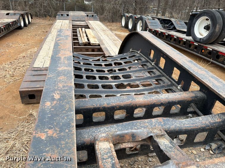 image for item EE1407 1986 Siebert lowboy equipment trailer