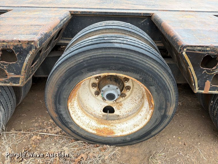 image for item EE1407 1986 Siebert lowboy equipment trailer