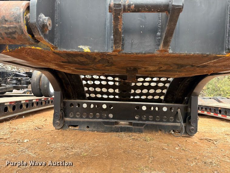 image for item EE1409 1989 Cozad lowboy equipment trailer