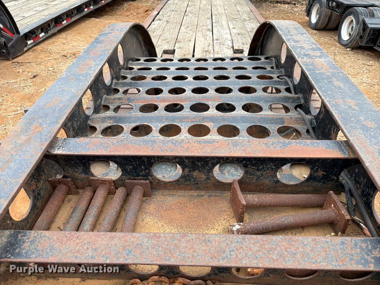 image for item EE1410 1973 Cozad lowboy equipment trailer