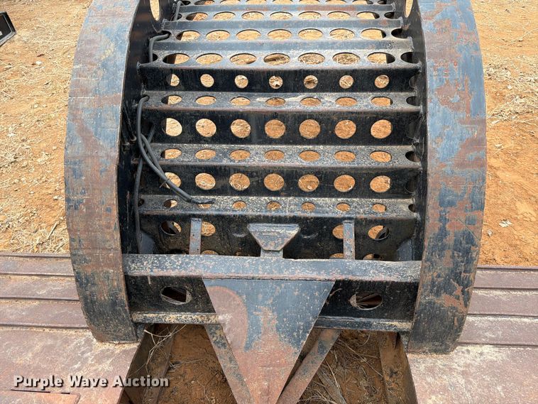 image for item EE1410 1973 Cozad lowboy equipment trailer