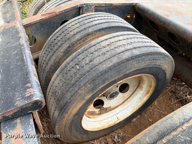 image for item EE1410 1973 Cozad lowboy equipment trailer