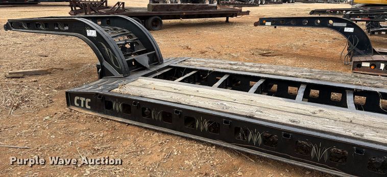 image for item EE1411 1984 Siebert lowboy equipment trailer