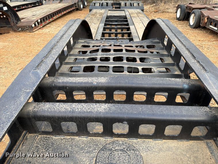 image for item EE1411 1984 Siebert lowboy equipment trailer