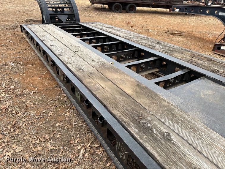 image for item EE1411 1984 Siebert lowboy equipment trailer