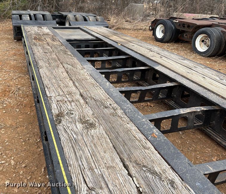image for item EE1411 1984 Siebert lowboy equipment trailer