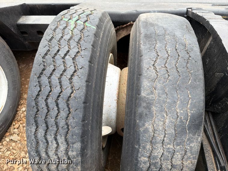 image for item EE1411 1984 Siebert lowboy equipment trailer