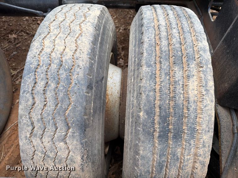 image for item EE1411 1984 Siebert lowboy equipment trailer