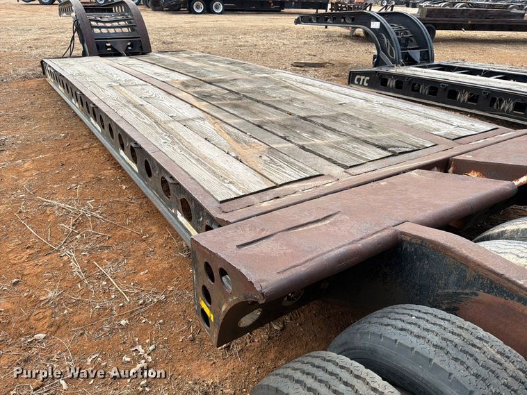 image for item EE1412 1985 Cozad lowboy equipment trailer