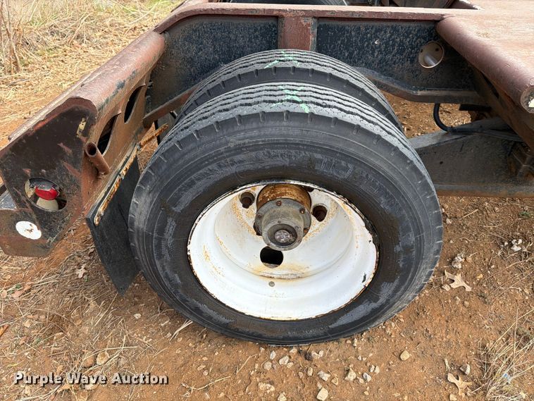 image for item EE1412 1985 Cozad lowboy equipment trailer