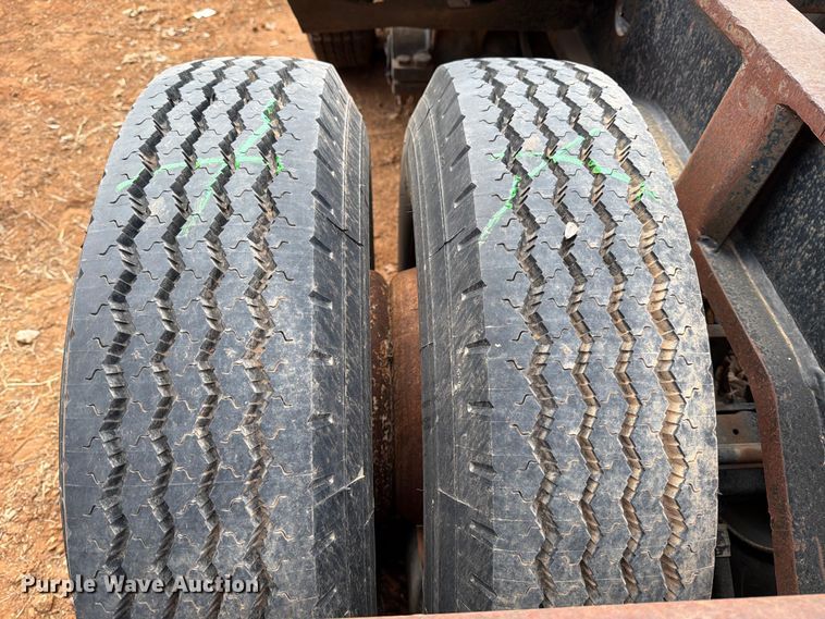 image for item EE1412 1985 Cozad lowboy equipment trailer