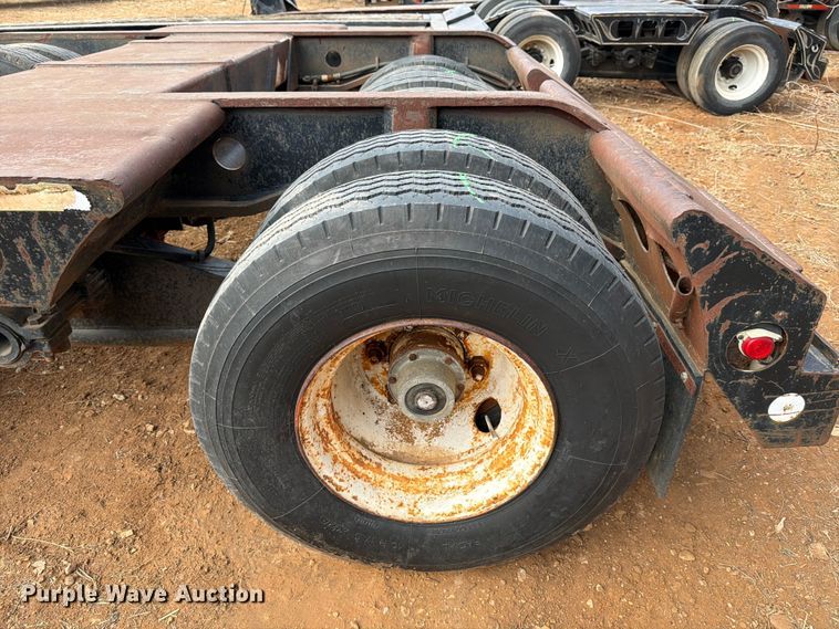 image for item EE1412 1985 Cozad lowboy equipment trailer