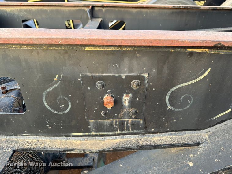 image for item EE1417 1987 Siebert 30T2AJ jeep axle