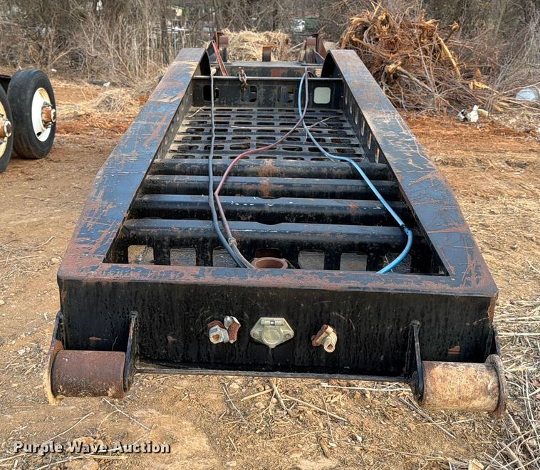 image for item EE1418 1983 Siebert 30T8WDDJ jeep axle