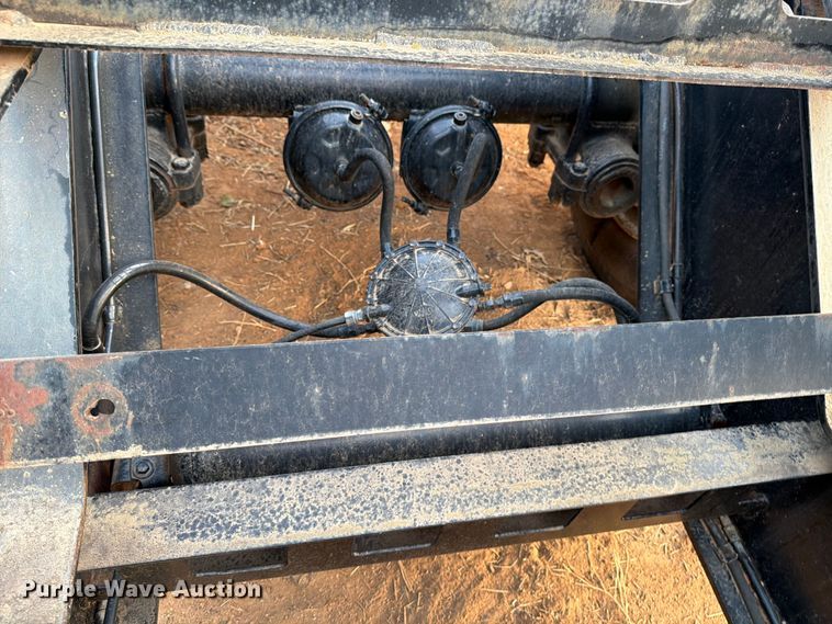 image for item EE1418 1983 Siebert 30T8WDDJ jeep axle