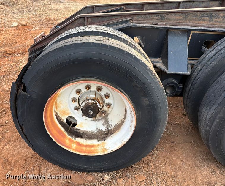 image for item EE1418 1983 Siebert 30T8WDDJ jeep axle