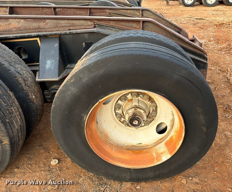 image for item EE1418 1983 Siebert 30T8WDDJ jeep axle