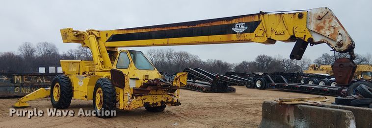 image for item EE1433 P&H crane truck