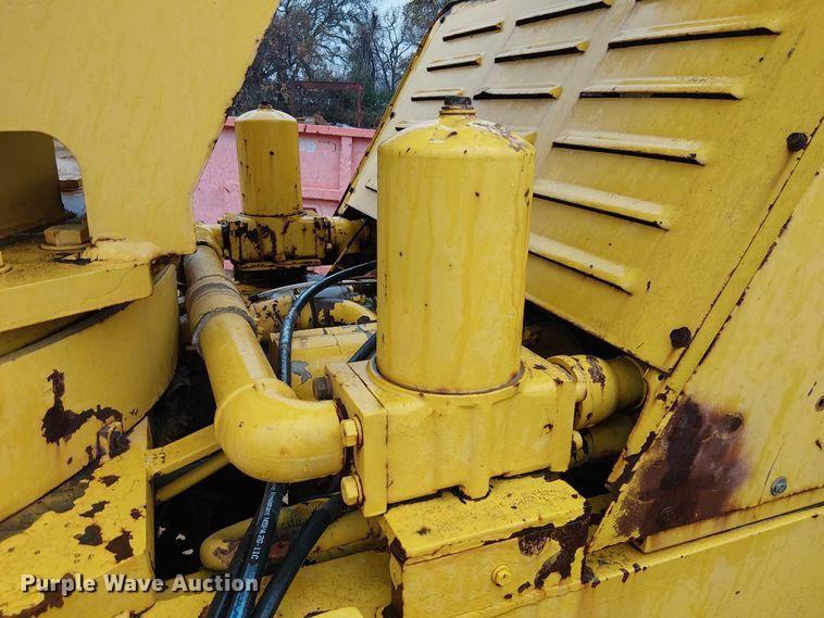 image for item EE1433 P&H crane truck