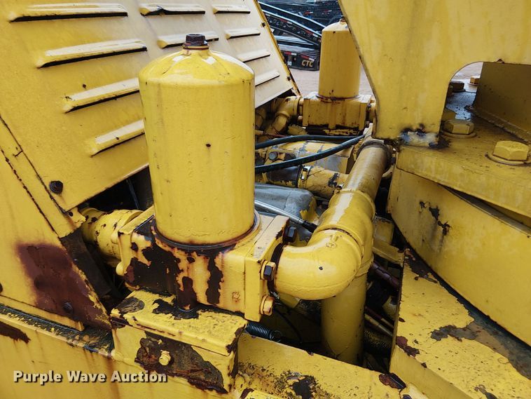 image for item EE1433 P&H crane truck