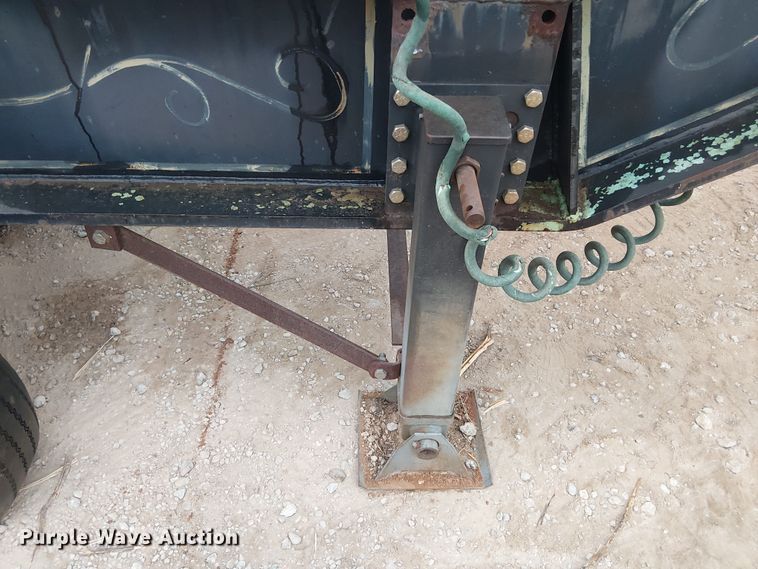 image for item EE1435 Loadcraft JT510JD jeep axle