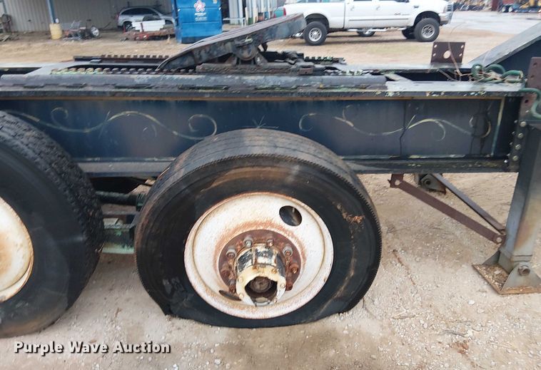 image for item EE1435 Loadcraft JT510JD jeep axle