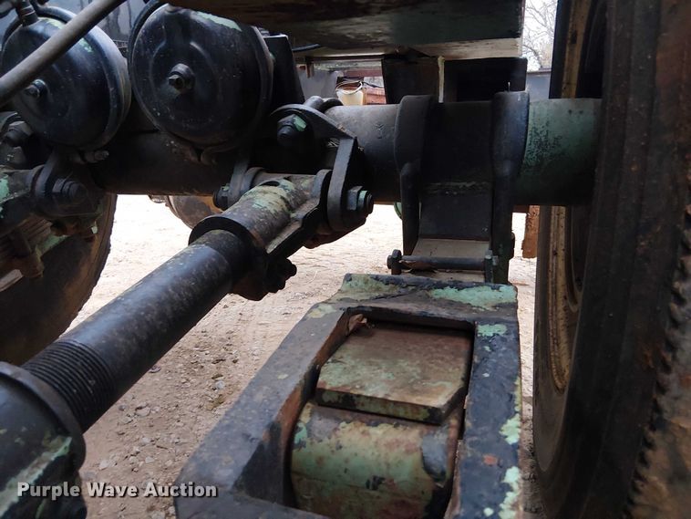 image for item EE1435 Loadcraft JT510JD jeep axle