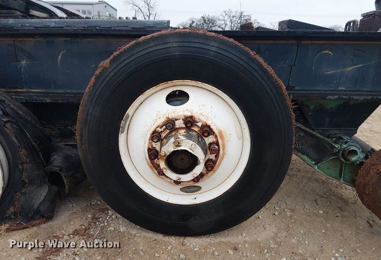 image for item EE1435 Loadcraft JT510JD jeep axle