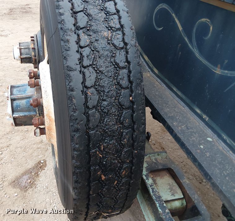 image for item EE1435 Loadcraft JT510JD jeep axle