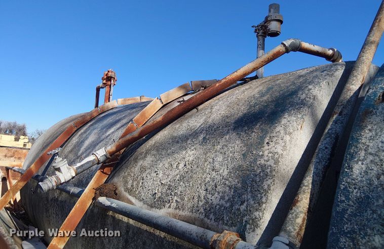 image for item EE1438 Fuel tank