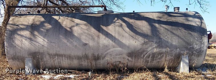 image for item EE1440 Hallmark fuel tank