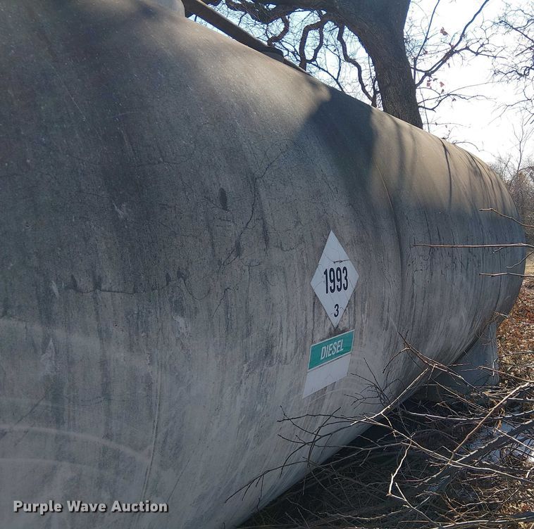 image for item EE1440 Hallmark fuel tank