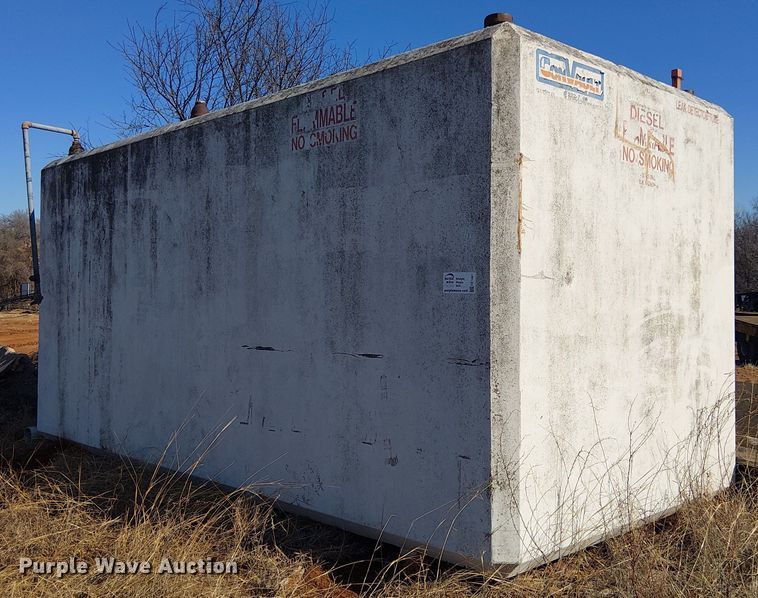 image for item EE1441 Concrete fuel tank