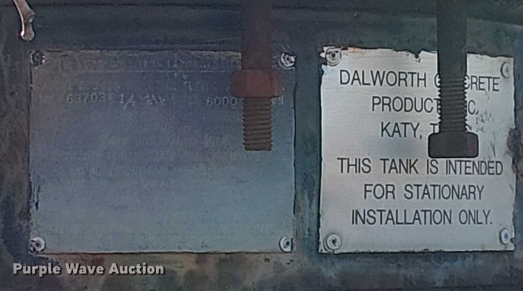 image for item EE1441 Concrete fuel tank