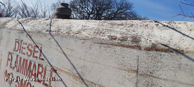 image for item EE1441 Concrete fuel tank