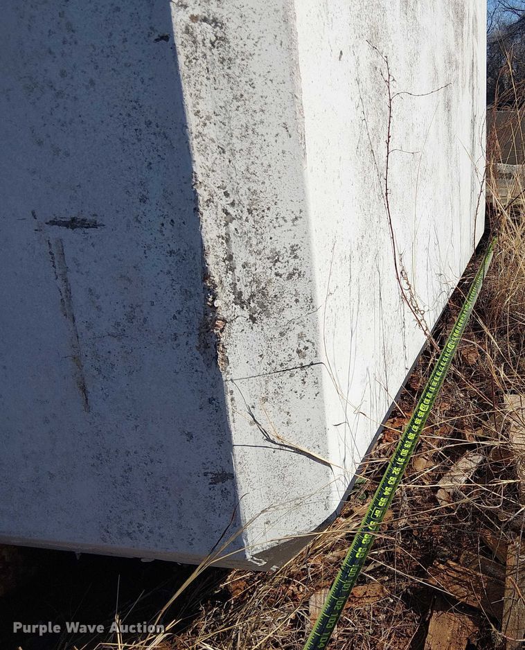 image for item EE1441 Concrete fuel tank