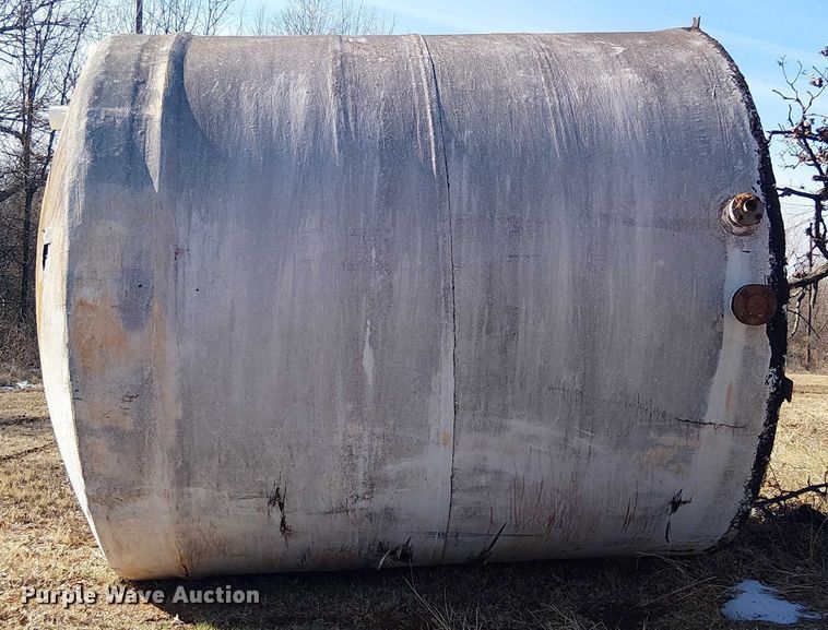 image for item EE1442 Tank