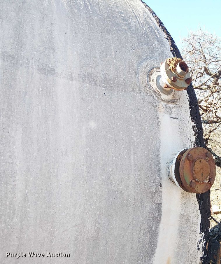 image for item EE1442 Tank