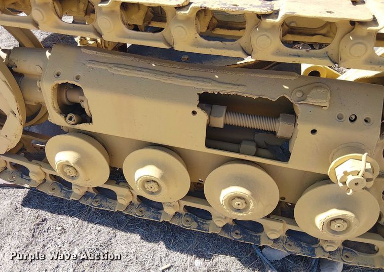 image for item EE1448 Cletrac Crawler dozer