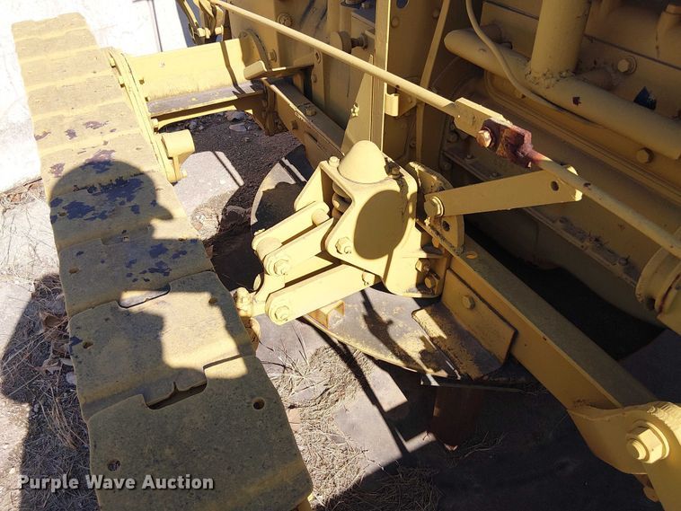 image for item EE1448 Cletrac Crawler dozer