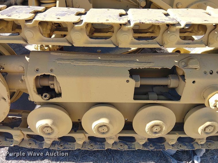 image for item EE1448 Cletrac Crawler dozer