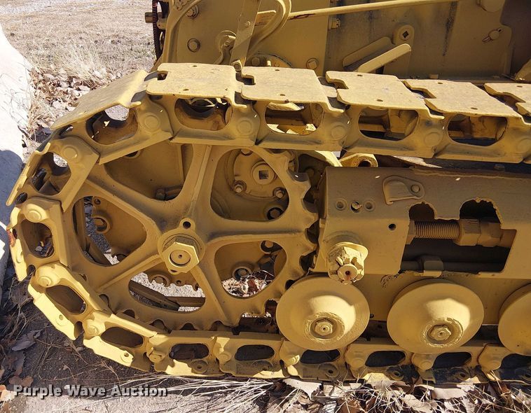 image for item EE1448 Cletrac Crawler dozer
