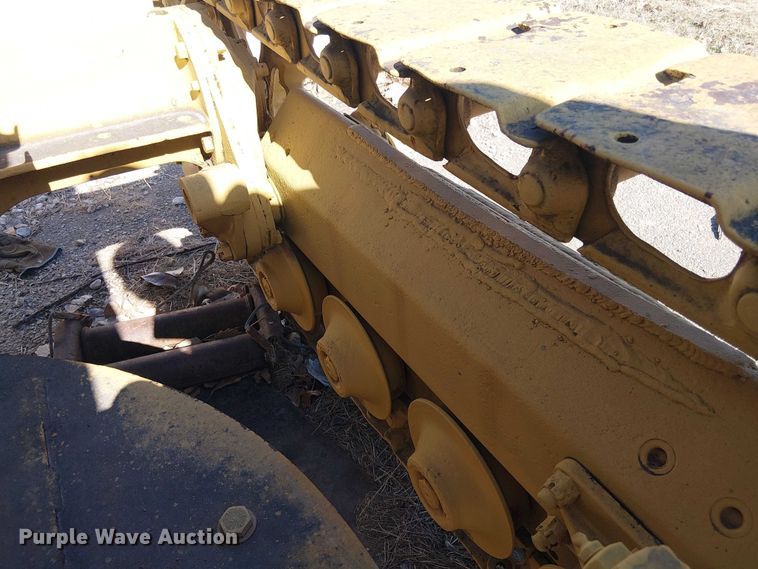 image for item EE1448 Cletrac Crawler dozer