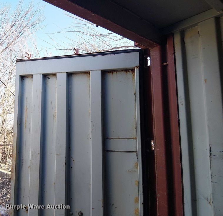 image for item EE1449 1978 Uni-Flex shipping container