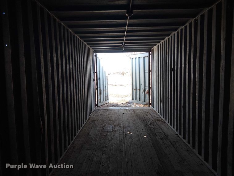 image for item EE1449 1978 Uni-Flex shipping container