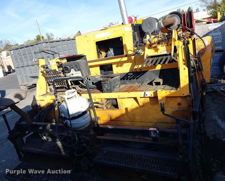 image for item EE5123 2011 LeeBoy 8500B paver