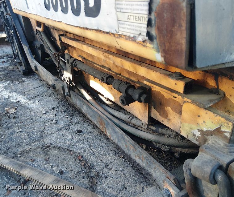 image for item EE5123 2011 LeeBoy 8500B paver