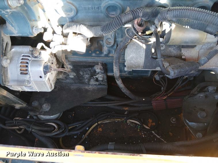 image for item EE5123 2011 LeeBoy 8500B paver